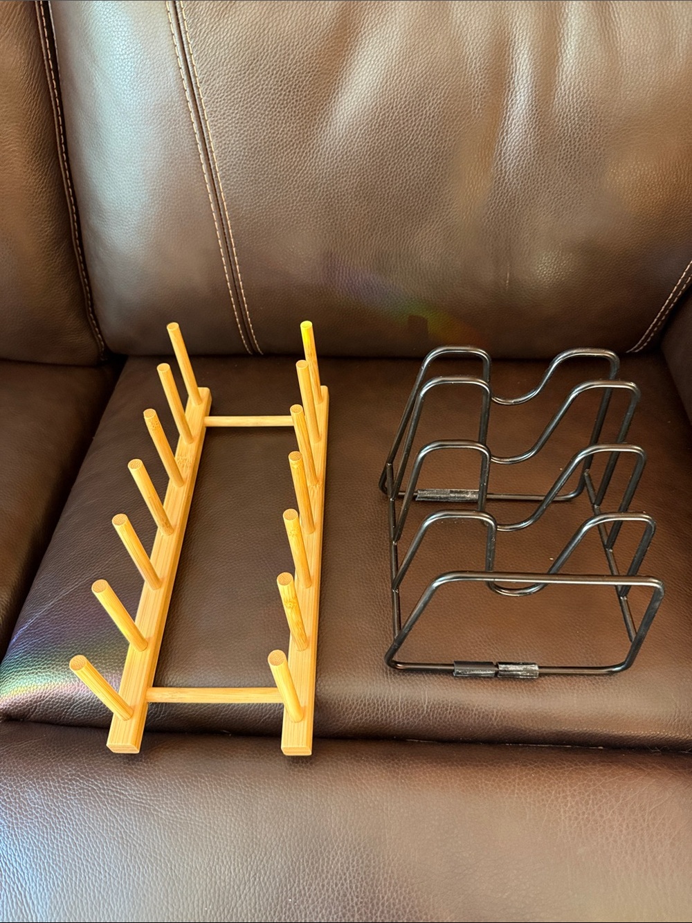 Bundle of 2 Pots & pans Cooking lid organizers.